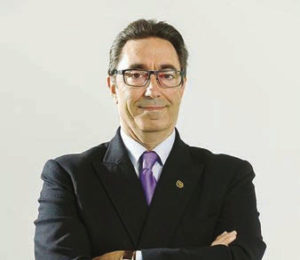 Agustín Moreda, Presidente del Colegio de la VIII Región.