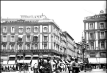 La dentista Madame Antoine Burillot, et fils (Rafael y Ramón Alcaide Burillot).